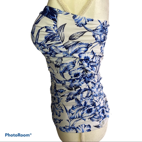 Tommy Bahama Small Petite Swim Top - Missing strap - Picture 5 of 6